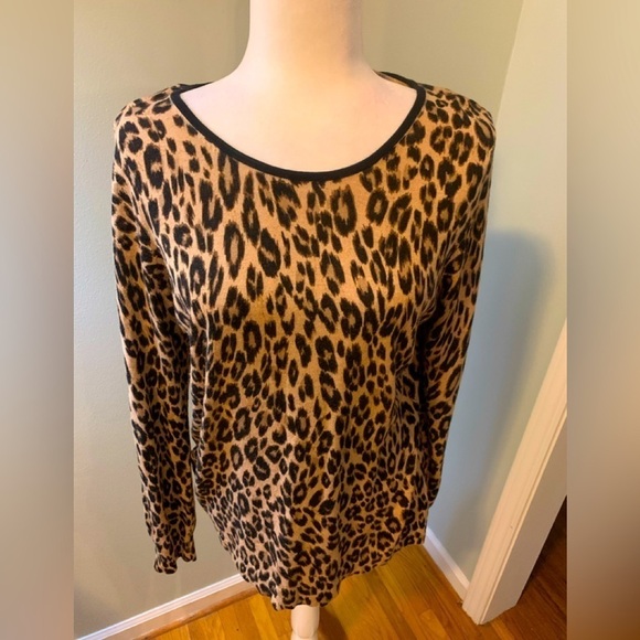 Chico’s leopard angora/silk blend sweater, size 2 - Picture 2 of 7